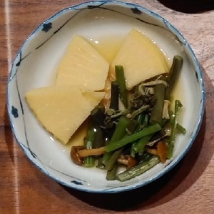 タケノコと山菜の煮物